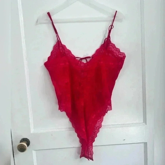 Vintage Victoria's Secret Red Lace Teddy Lingerie GOLD LABEL Size M - Picture 3 of 3